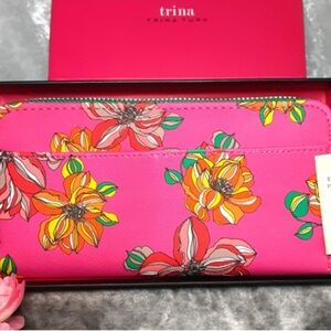 Trina Turk Floral Zip-Around Wallet Pink Floral NWT
